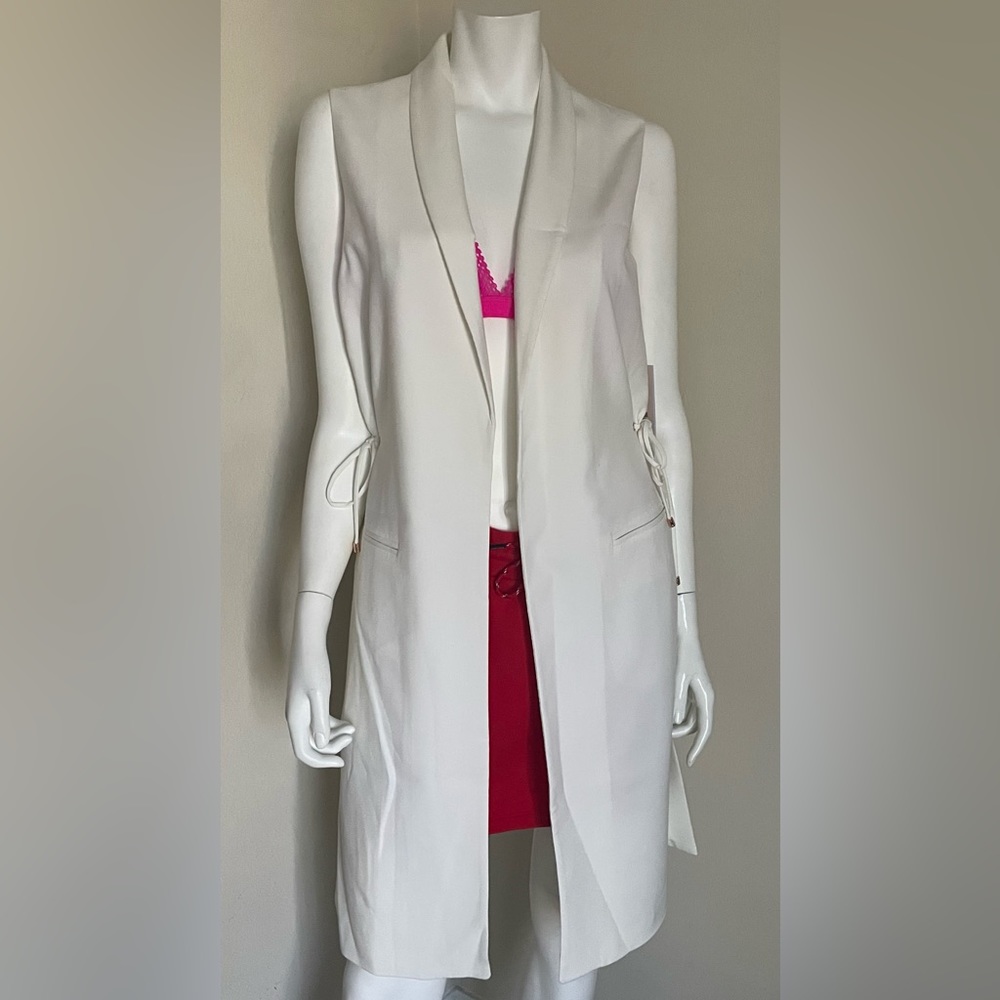 Ivanka Trump Duster. Top.